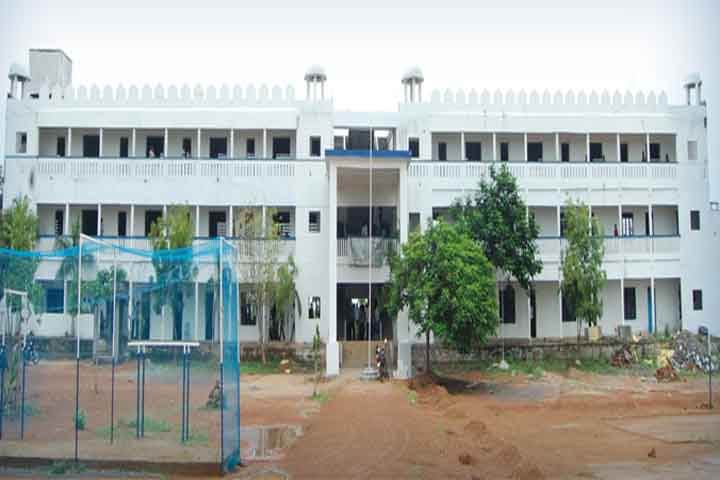 https://cache.careers360.mobi/media/colleges/social-media/media-gallery/13255/2019/4/18/Campus View of B Padmanabhan Jayanthimala College of Arts and Science Srimushnam_Campus-View.jpg